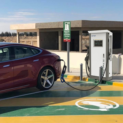 60KW/120KW DC 0-100A CCS Type 2 OCPP1.6 Dubbelgeweren Op de vloer gemonteerde EV-oplaadstations