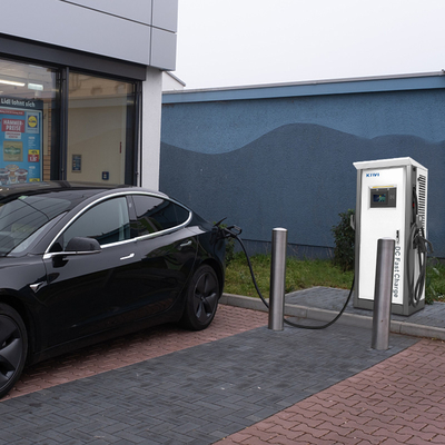 60 kW vloeropstaande CCS-niveau 3 type 1 Chademo EV-snelopladers voor snel opladen